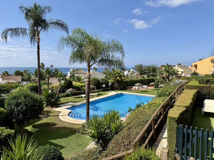4 bedroom townhouse near the beach in Costabella Marbella East